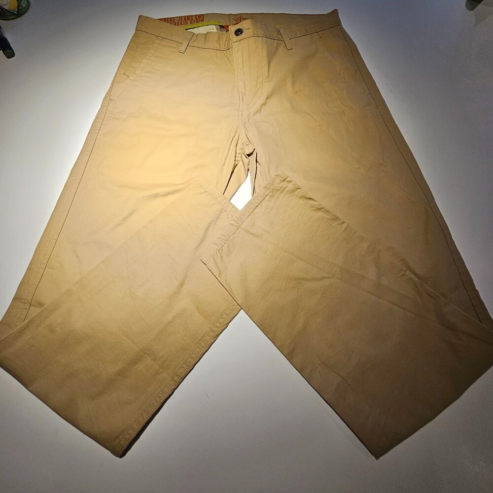 Docker's Men's Jeans/Khakis Men's 34 X 32